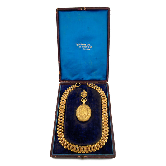 15ct Boxed Locket with Book Chain