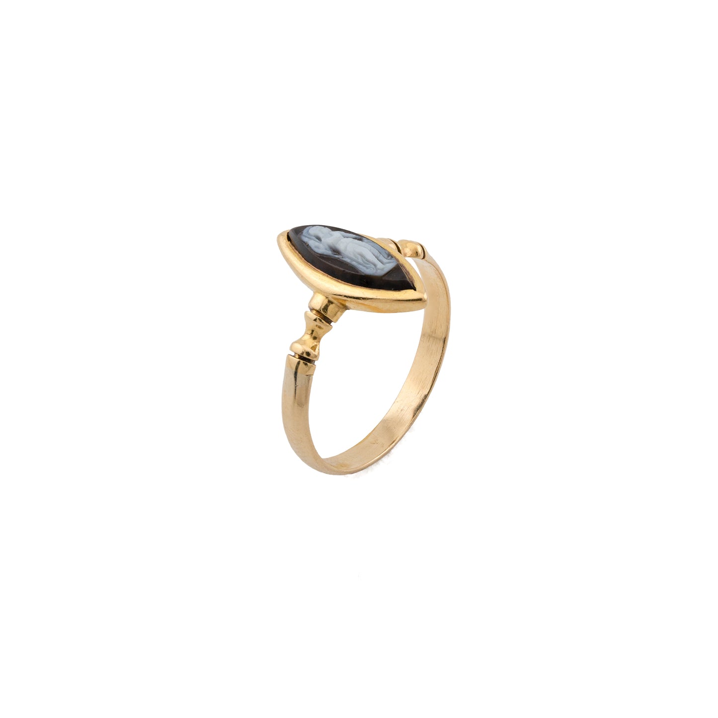 Victorian 18ct Gold Banded Agate Cameo Navette Ring