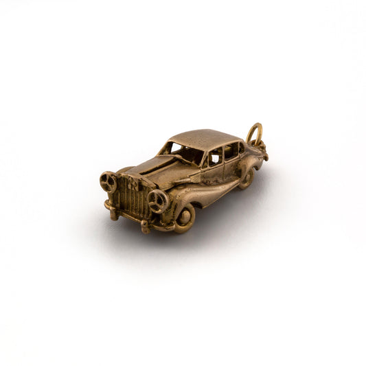 Old Fashioned Car With Moving Wheels