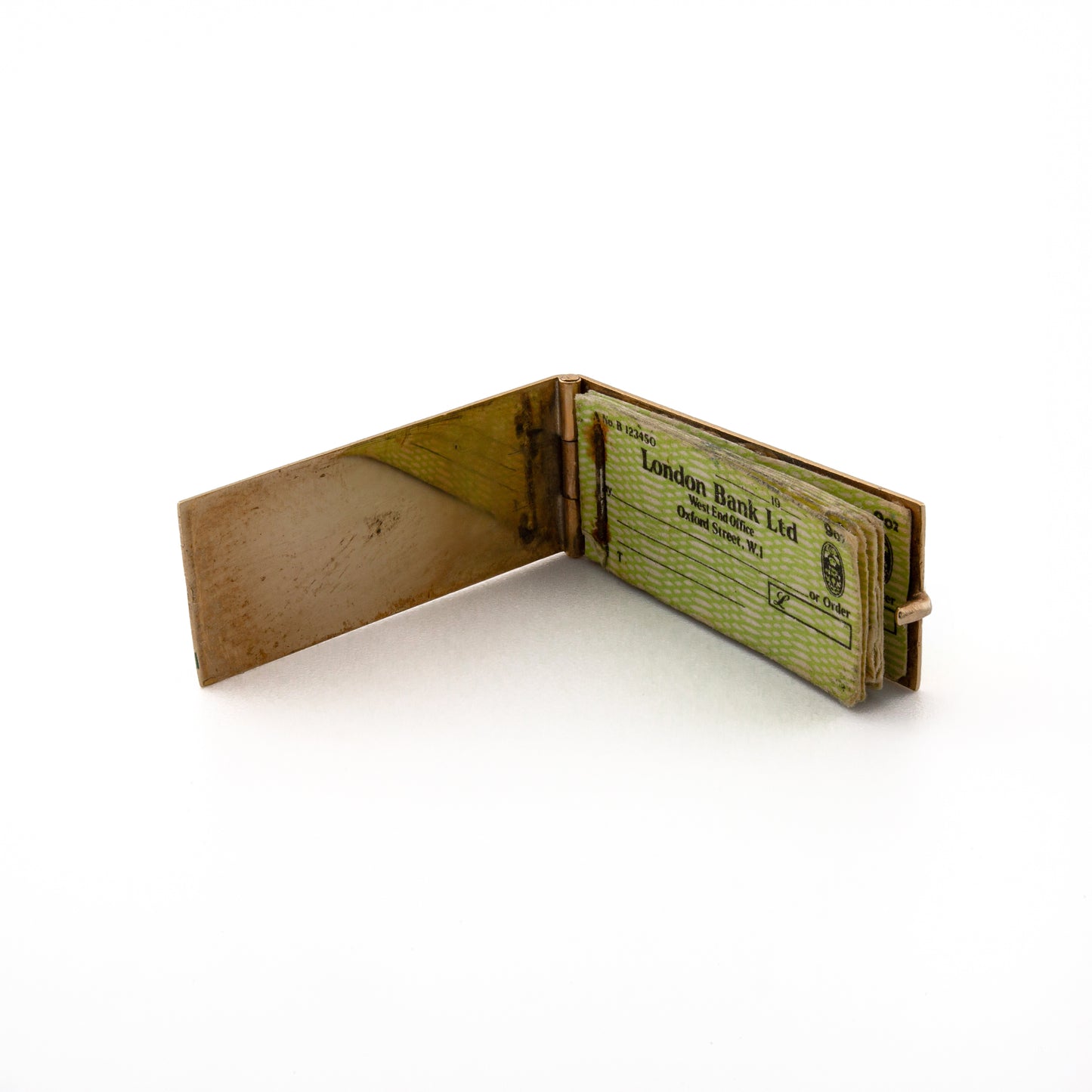 Opening Enamel Cheque Book With Paper Cheques