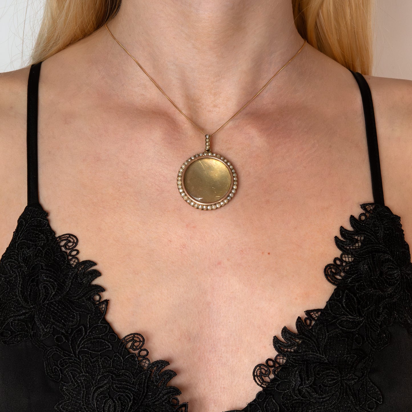 9ct Rose Gold Pearl Locket