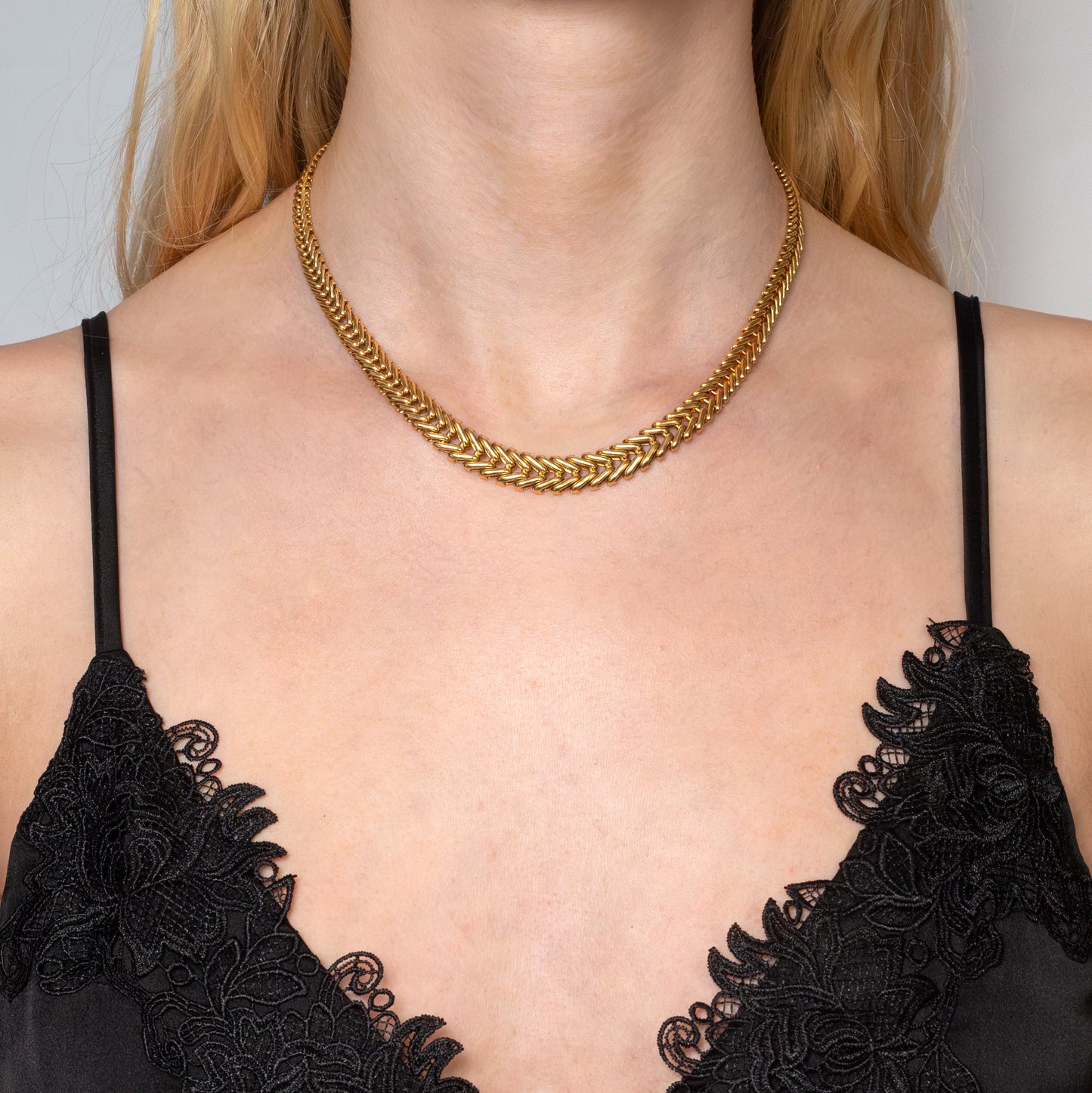18ct Gold Woven Graduated Necklace