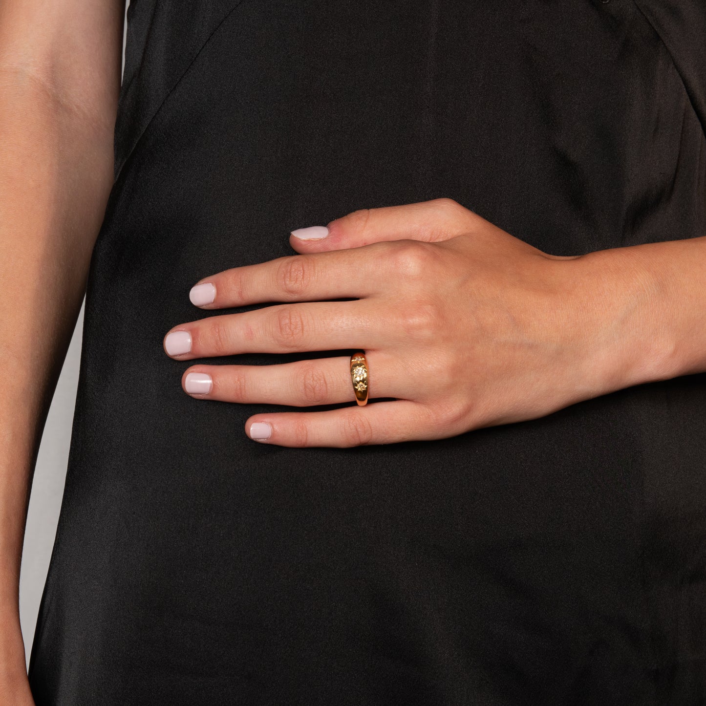 18ct Gypsy-Set Diamond Three-Stone Ring