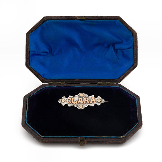 Clara Silver Namebrooch With Gold Letters