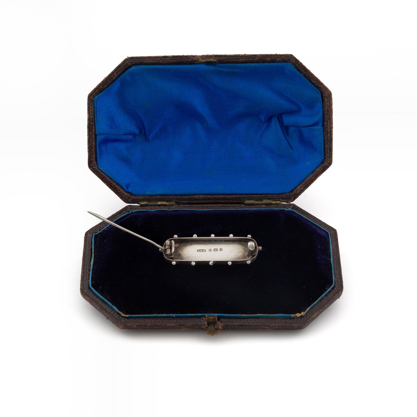 Daisy Silver Namebrooch