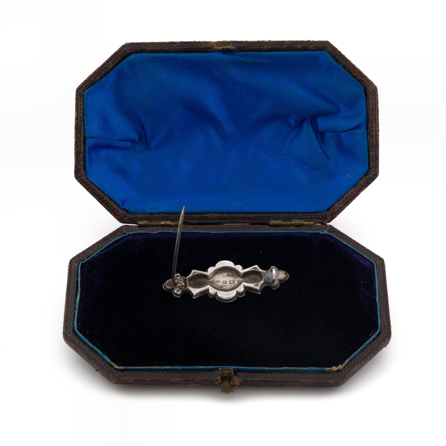 Clara Silver Namebrooch With Gold Letters