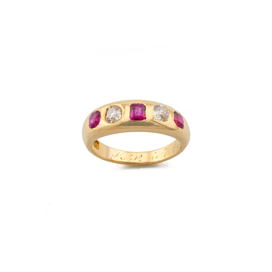 18ct Yellow Gold Ruby & Old Cut Diamond Gypsy 5-Stone Ring