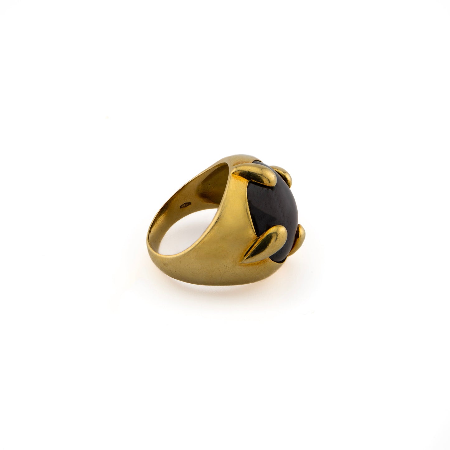 18ct Heavy Cabochon Garnet Ring