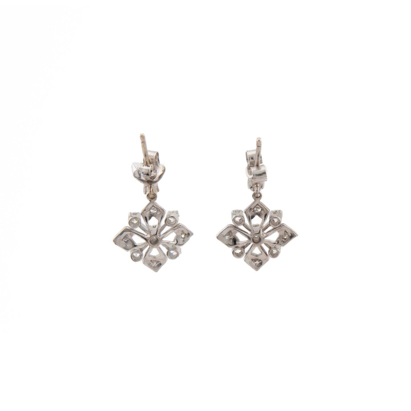 18ct Diamond Pattern Drop Snowflake