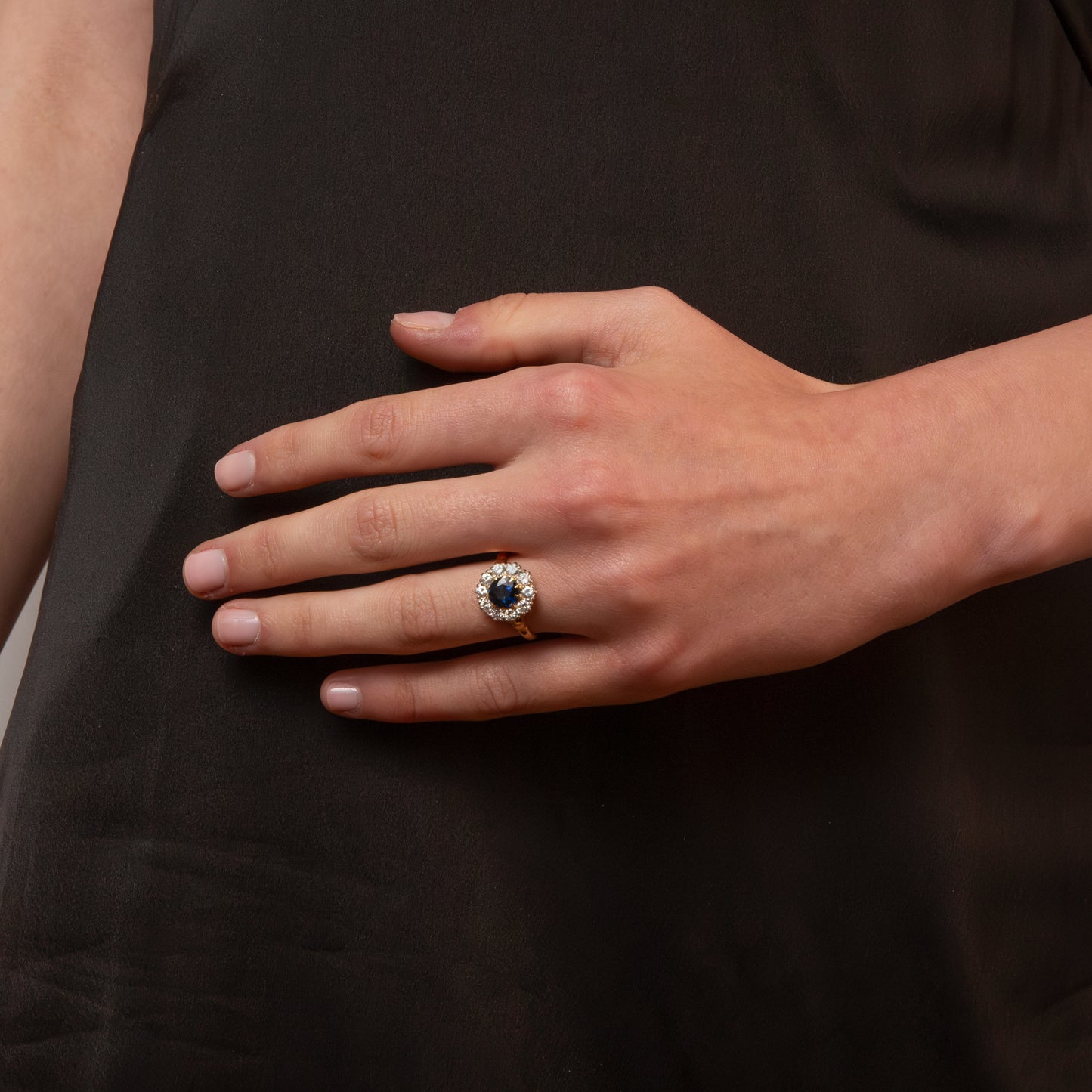 Vintage 18ct Yellow Gold Sapphire and Diamond Cluster Ring