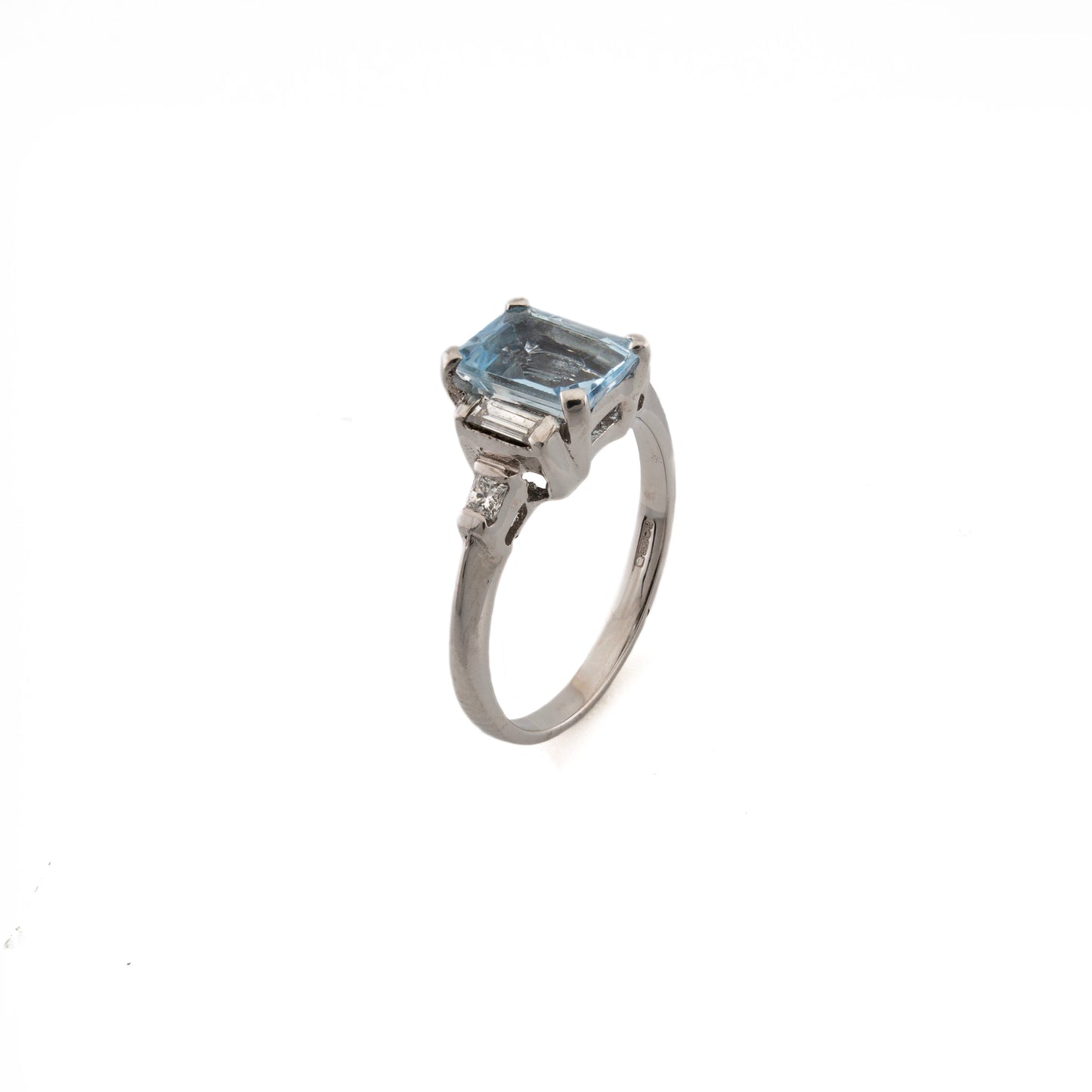 18ct Princess Cut Aquamarine and Diamond Ring
