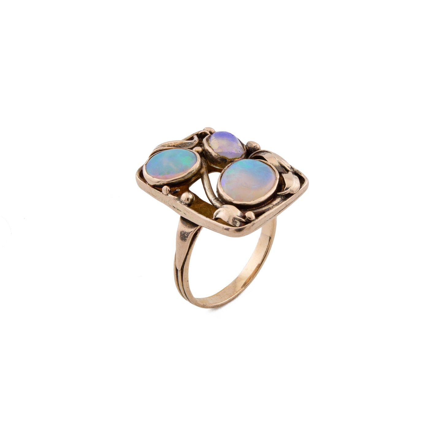 Arts & Crafts 8ct Gold & Australian Opal Ring